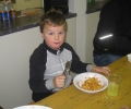 u-13-06-11-10-nudelessen-005_r
